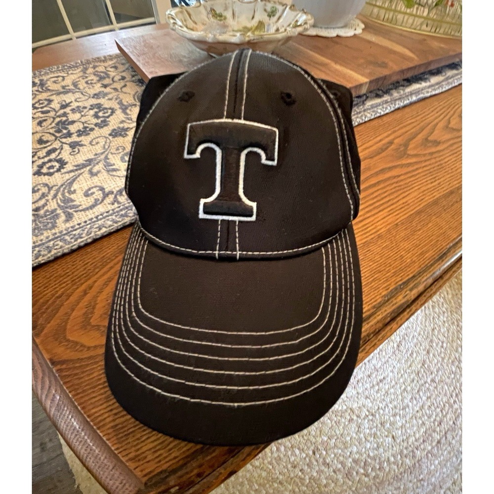 Top of the World Tennessee Volunteers Adjustable Cap Hat Black/White One Size